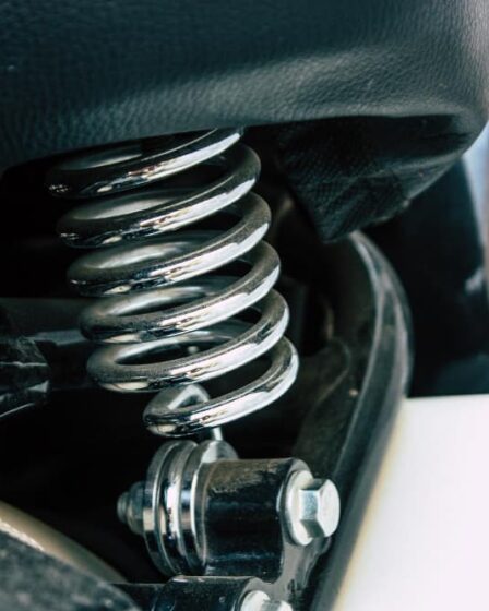 Suspensão automotiva: por que as molas são essenciais para o desempenho do veículo?