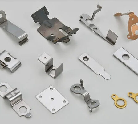 O que é estamparia metálica e como ela transforma o design têxtil